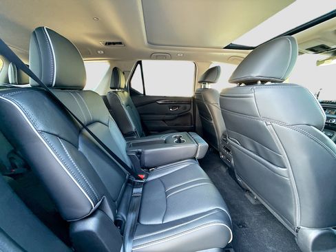 New 2025 Honda Pilot Elite image 25