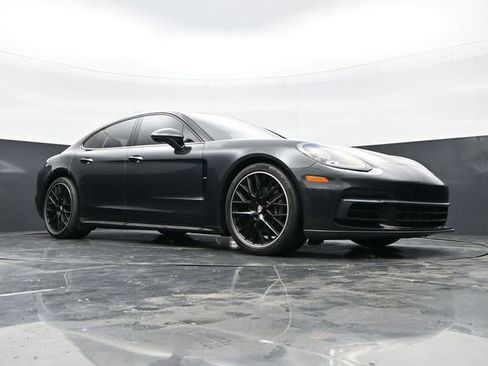 Used 2020 Porsche Panamera 4 AWD/4WD image 36