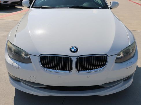 Used 2011 BMW 328i Convertible w/ Premium Pkg image 9