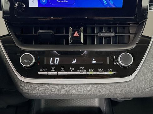 Used 2024 Toyota Corolla LE image 28