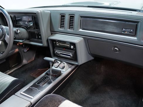Used 1987 Buick Regal Coupe RWD image 40