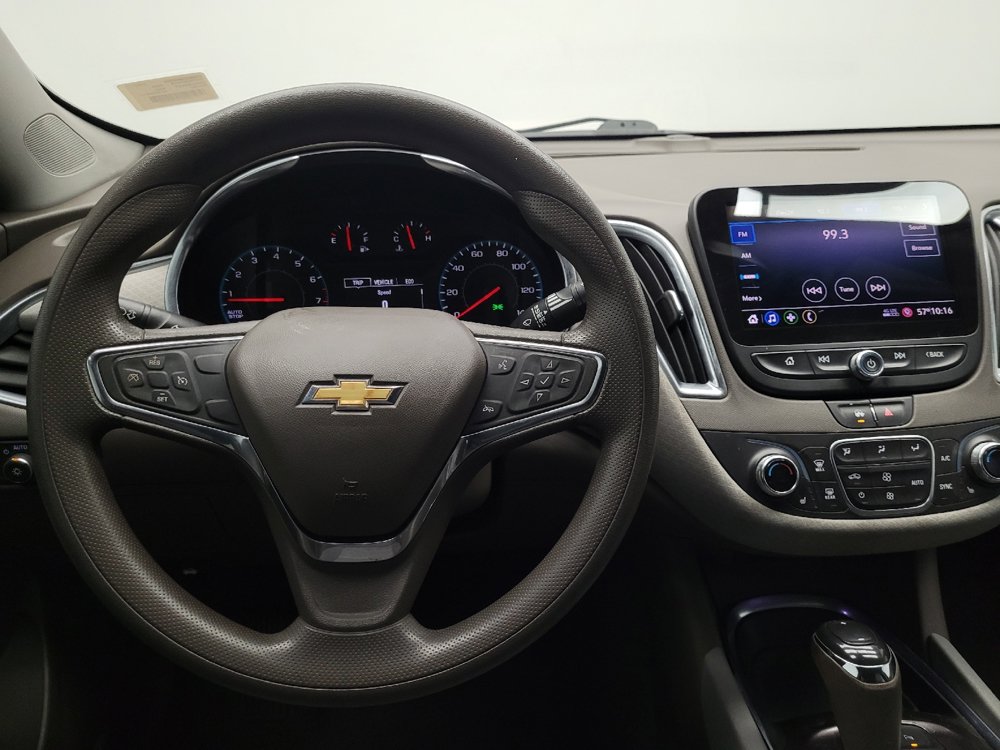 Used 2020 Chevrolet Malibu LT FWD image 22