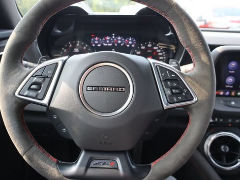 Used 2022 Chevrolet Camaro ZL1 RWD image 10