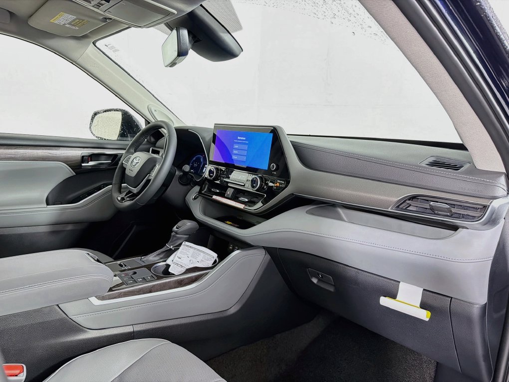 New 2026 Toyota Highlander Limited AWD/4WD image 30