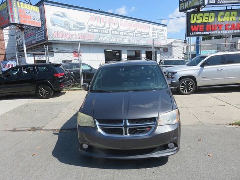 Used 2019 Dodge Grand Caravan SXT FWD image 7