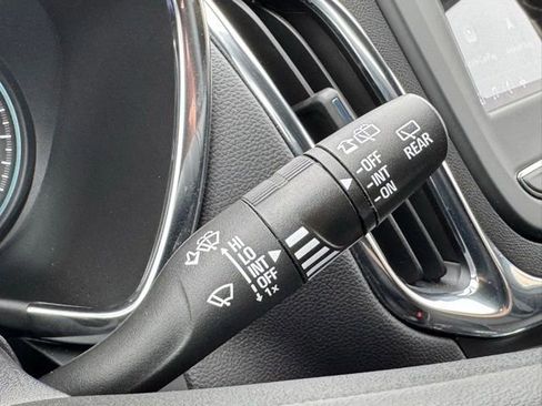 Certified 2024 Chevrolet Equinox LT image 26