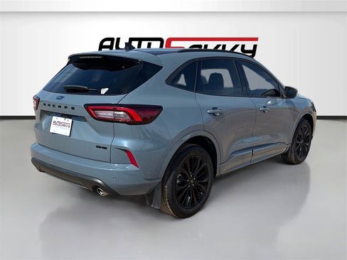 Used 2024 Ford Escape ST-Line Elite w/ Premium Technology Package image 7