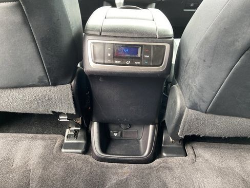 Used 2014 Toyota Highlander XLE image 46