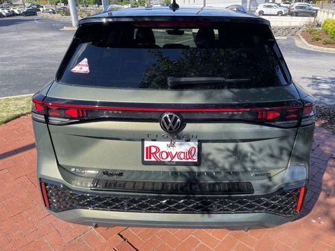 New 2026 Volkswagen Tiguan SEL R-Line AWD/4WD image 5