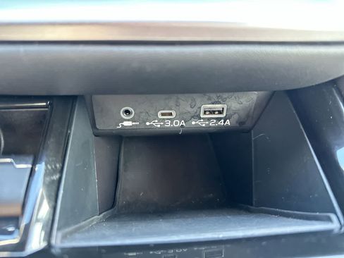 Certified 2023 Subaru Outback Limited image 35