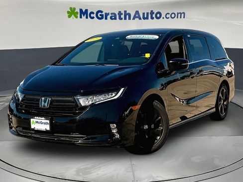 Used 2023 Honda Odyssey Sport image 3