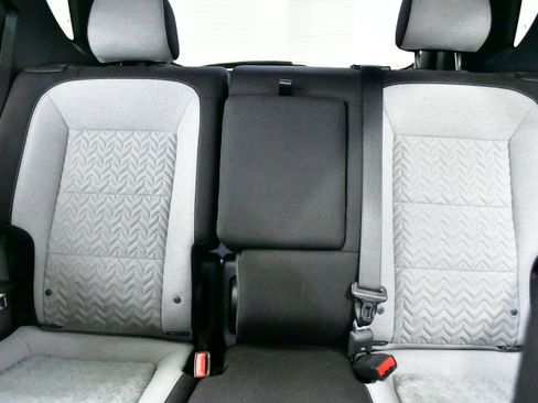 Used 2023 Chevrolet Equinox LS w/ LS Convenience Package image 11