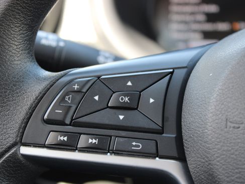Certified 2023 Nissan Kicks SV FWD image 24