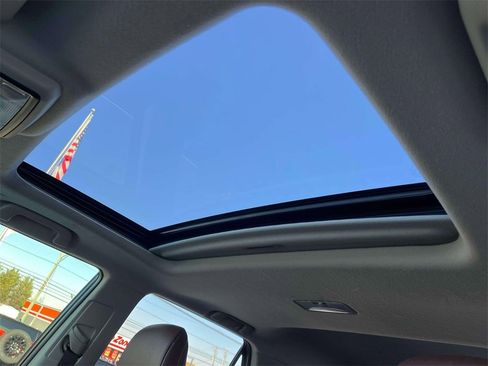 Used 2017 Toyota 4Runner Limited image 34