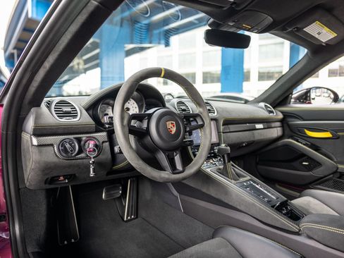 Certified 2023 Porsche 718 Cayman GT4 RS RWD image 4