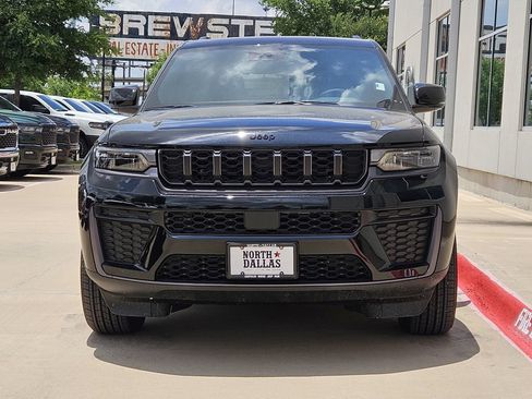 New 2026 Jeep Grand Cherokee Altitude AWD/4WD image 5
