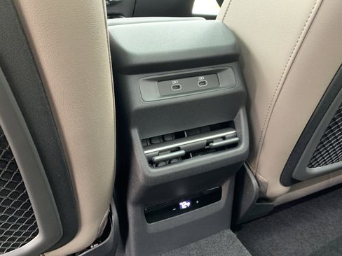 New 2026 Audi Q3 quattro 2.0T AWD/4WD image 13