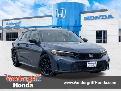 Used 2025 Honda Civic Sport image 1