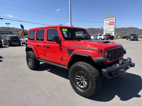 Used 2025 Jeep Wrangler Unlimited Rubicon 392 AWD/4WD image 3