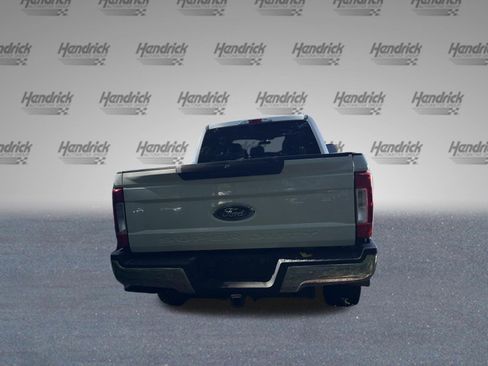 Used 2017 Ford F250 XLT AWD/4WD image 7