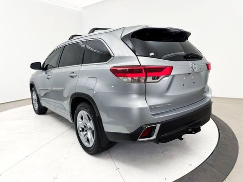 Used 2018 Toyota Highlander Limited AWD/4WD image 15