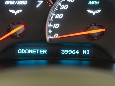 Used 2011 Chevrolet Corvette Grand Sport RWD image 4
