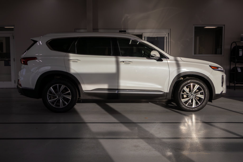 Used 2019 Hyundai Santa Fe AWD w/ Cargo Package image 6