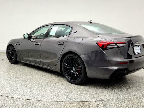 Used 2023 Maserati Ghibli Modena RWD image 7