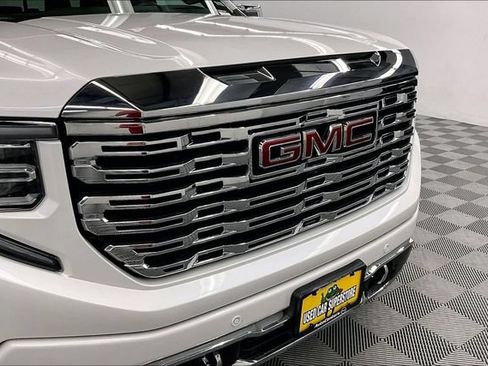 Used 2025 GMC Sierra 1500 Denali AWD/4WD image 35