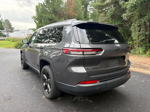Used 2021 Jeep Grand Cherokee L Laredo AWD/4WD image 8