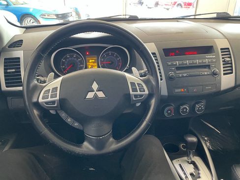 Used 2009 Mitsubishi Outlander SE image 34