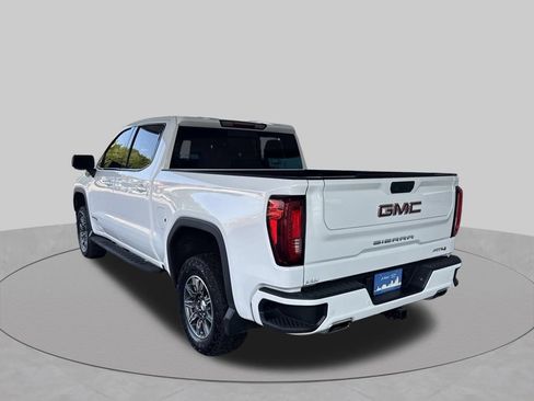 Used 2024 GMC Sierra 1500 AT4 w/ AT4 Premium Package AWD/4WD image 6
