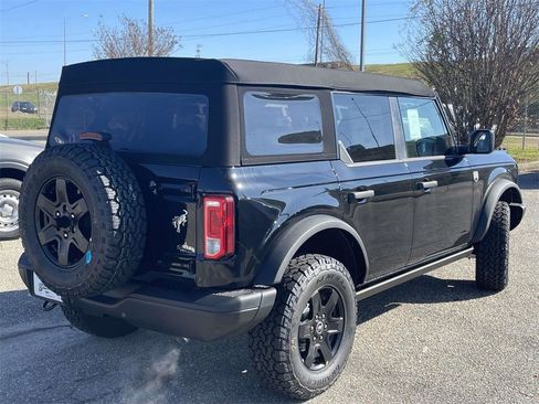 New 2025 Ford Bronco Big Bend w/ Black Diamond Package image 3