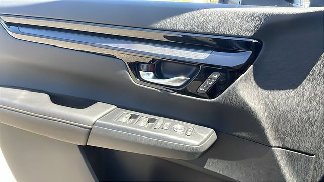 Used 2025 Honda CR-V Sport Touring image 30