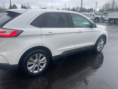 Used 2023 Ford Edge Titanium w/ Class II Trailer Tow Package image 4