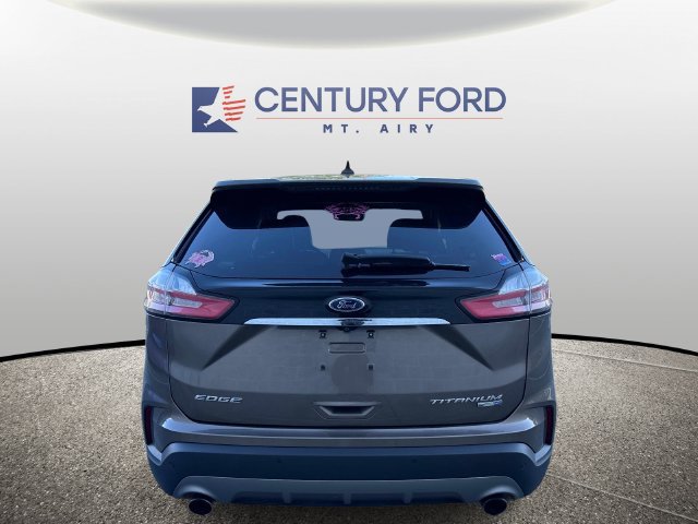Used 2019 Ford Edge Titanium w/ Equipment Group 301A AWD/4WD image 4