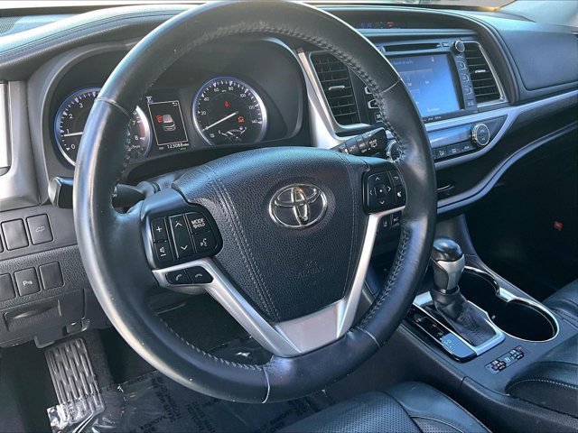 Used 2017 Toyota Highlander Limited FWD image 14