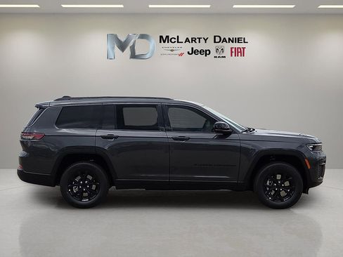 New 2026 Jeep Grand Cherokee L 4WD image 6