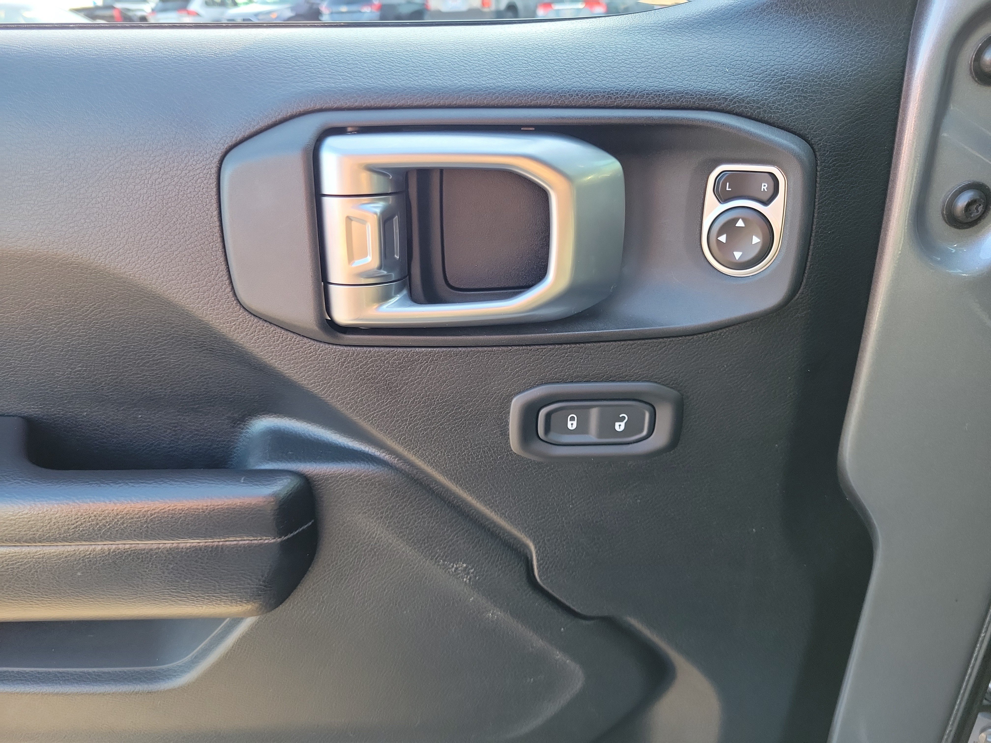 Used 2020 Jeep Wrangler Unlimited Sport AWD/4WD image 17