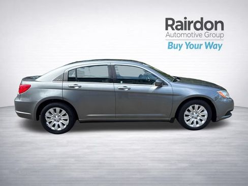 Used 2013 Chrysler 200 LX FWD image 8