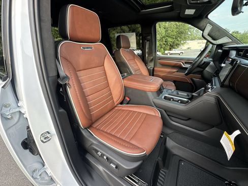 New 2026 GMC Sierra 2500 Denali Ultimate AWD/4WD image 26
