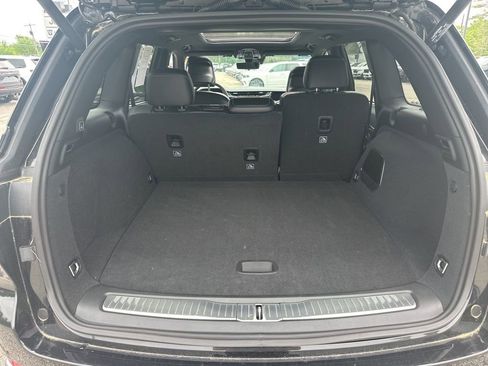 Used 2023 Jeep Grand Cherokee Overland w/ Luxury Tech Group IV image 26