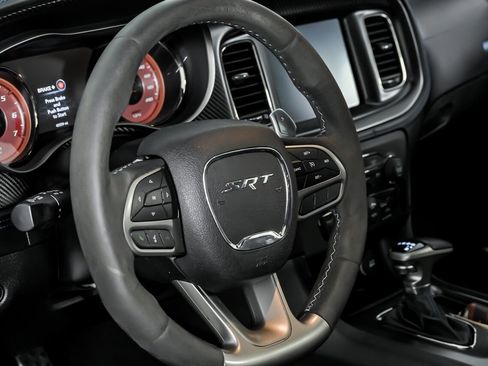 Used 2020 Dodge Charger SRT Hellcat w/ Navigation & Travel Group image 25