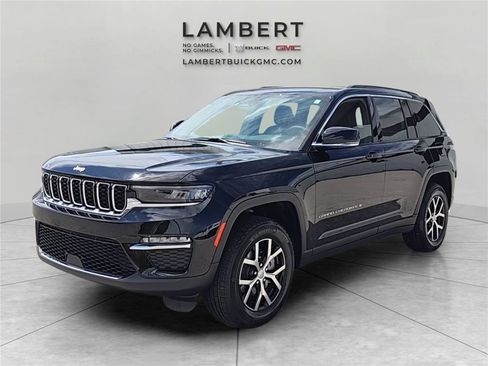 Used 2025 Jeep Grand Cherokee Limited w/ Trailer Tow Package AWD/4WD image 1