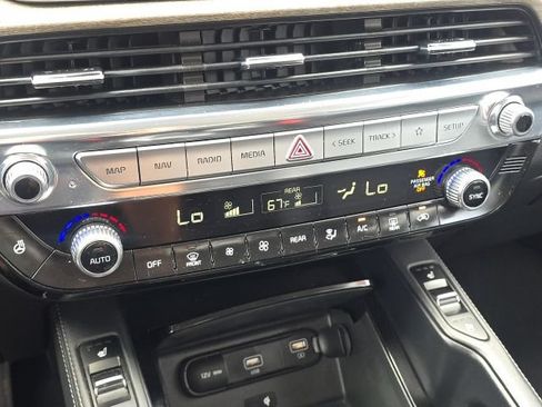 Used 2022 Kia Telluride EX w/ EX Premium Package AWD/4WD image 34