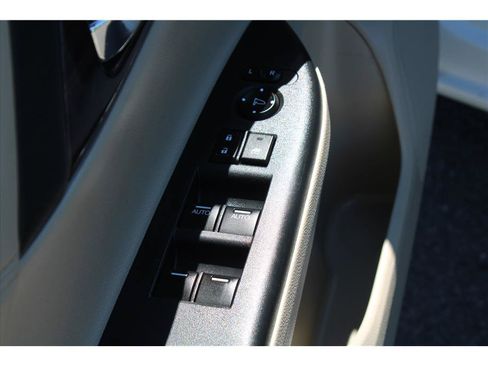 Used 2017 Honda Accord EX-L image 14