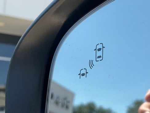 New 2026 Nissan Frontier S image 11