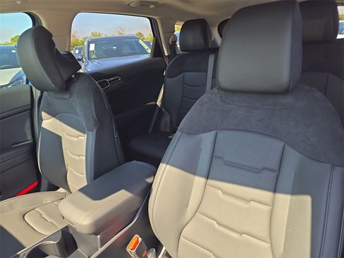 New 2026 Kia Sportage SX image 22