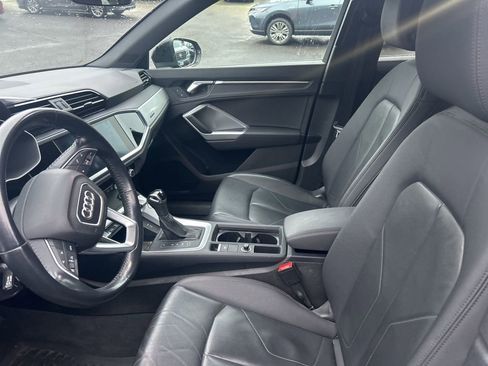 Used 2020 Audi Q3 2.0T Premium w/ Convenience Package image 9