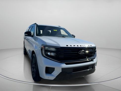 New 2025 Ford Expedition Max Platinum w/ Stealth Performance Package image 4